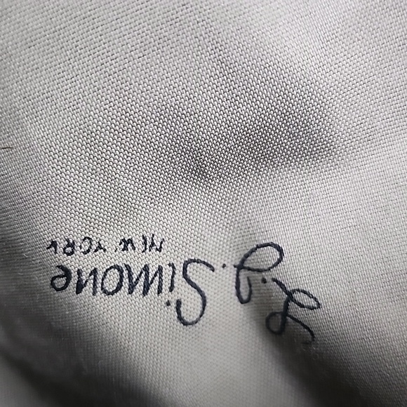 LJ Simone New York  wool and  handbag 12" x 10" 21" strap - Picture 6 of 6